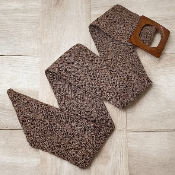 Woven Wide Belt With Sculpted Wood Buckle - Picture 1 of 9